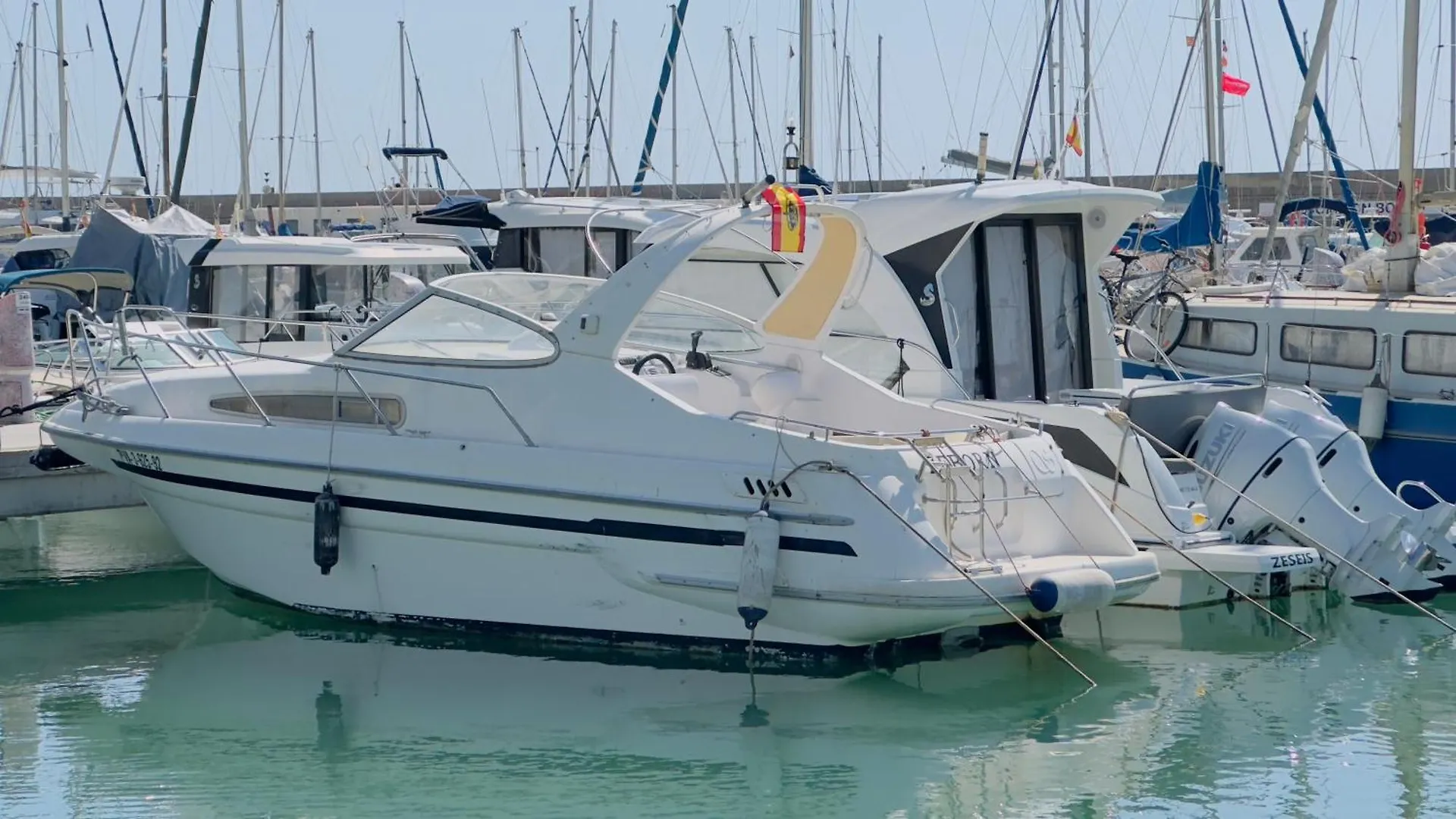 Botel Boat in Barcelona for Sleeping and Sailing Hotel