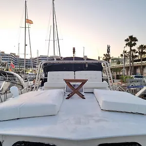 Classic Boat Bateau-hôtel